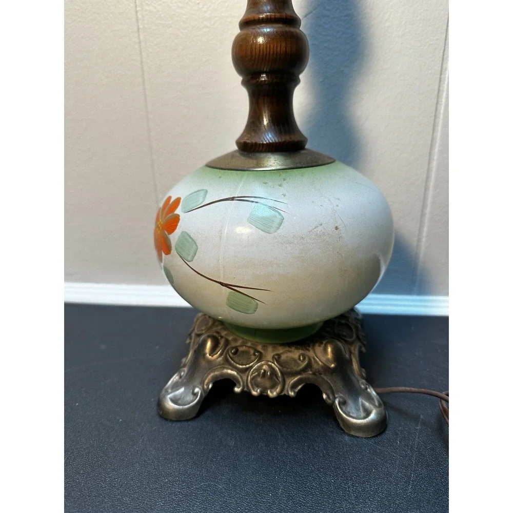 VTG Hand Painted Floral Globe Table Lamp 19